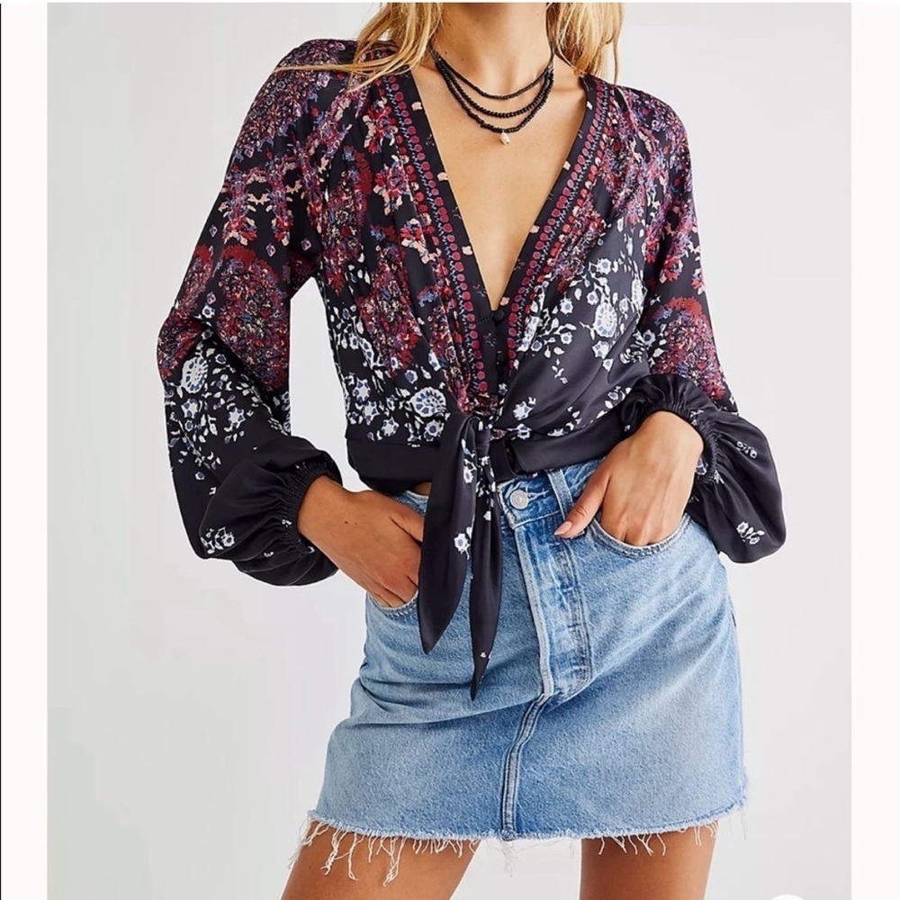 FREE PEOPLE run free blouse in night combo size small lightweight boho peasant